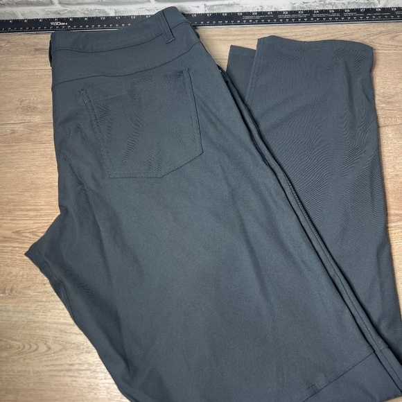 Lululemon ABC Pant Slim stretch - Picture 1 of 10